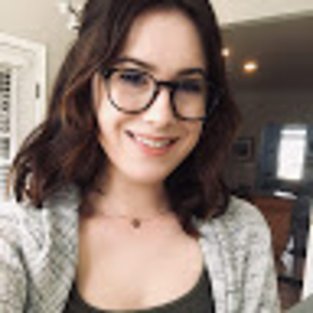 Meet your Posher, Carissa